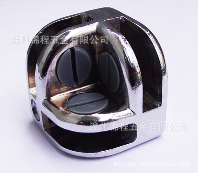 高档次低价位展示柜专用锌合金包角玻璃夹，厚度5mm，赋能五金产品研发新突破